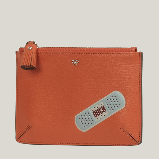 안야 힌드마치 OUCH 루즈 스몰 파우치 913140 CLEMENTINE
