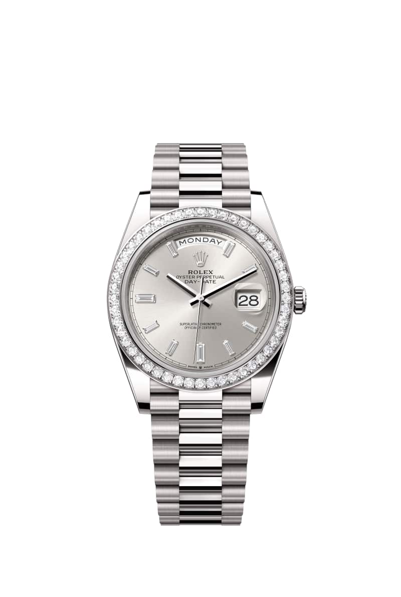 ROLEX Day-데이트 40 228349RBR 다이아몬드가 세팅된 Silver 다이얼 18캐럿 White Gold