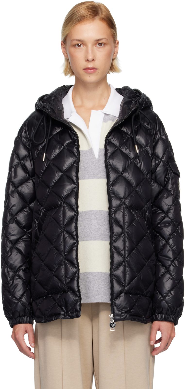 Black Diamond-Quilted Hooded Short Down Jacket 252111F109010