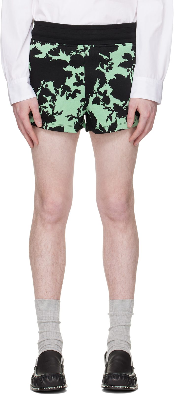 Green & Black Ribbed Jacquard Shorts 261358M193012