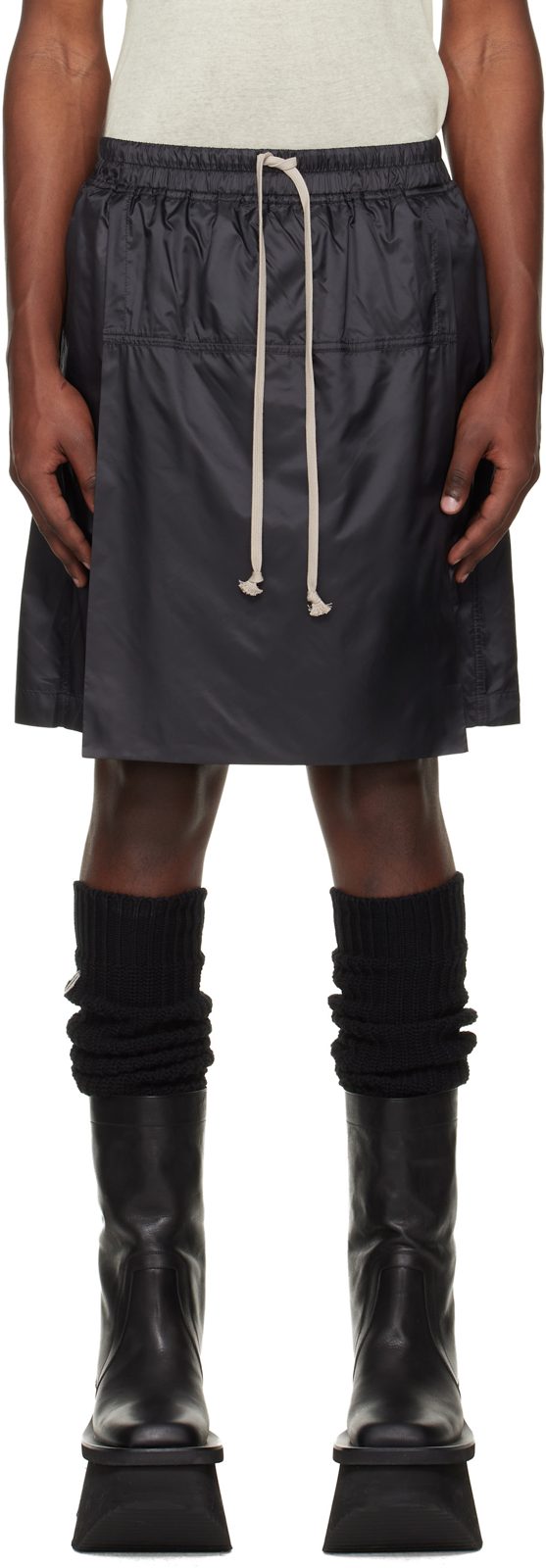 + [릭 오웬스] Black Kilt Shorts 261232M193000