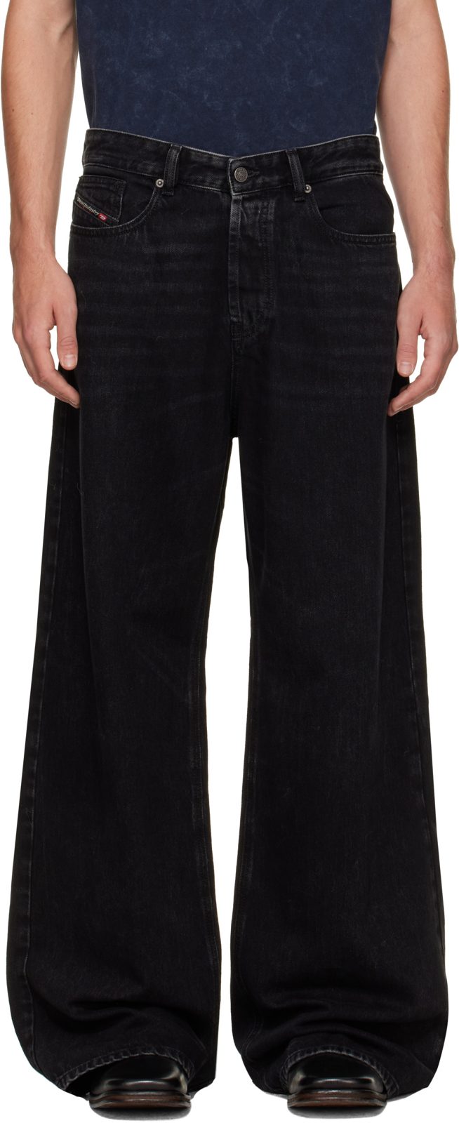 Black Relaxed Low-Waist D-Rise Jeans 262001M186031