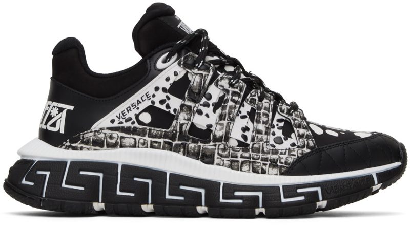 Black & White Trigreca Sneakers 232404M237045