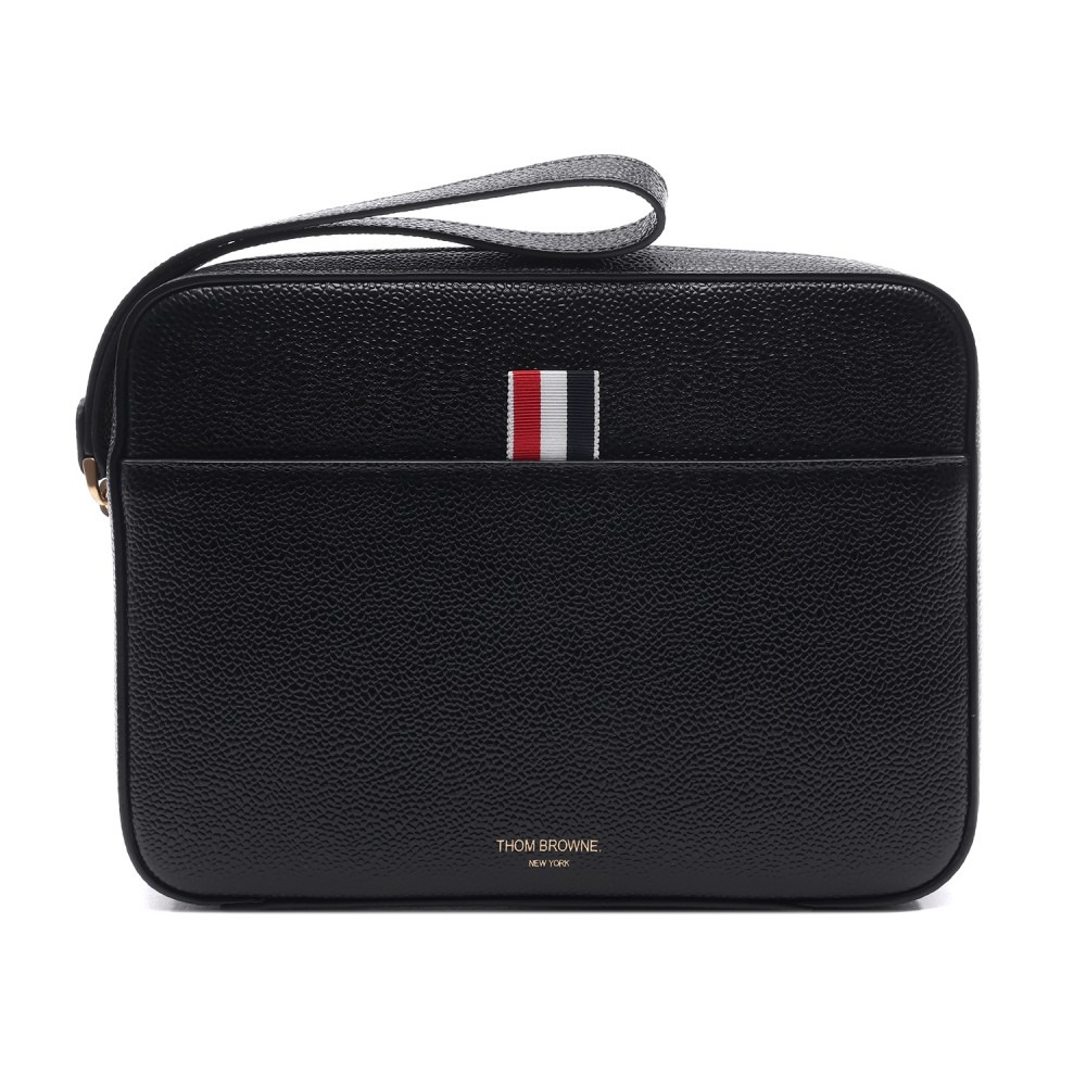 26SS 남성 페블 그레인 클러치백 (MAC067A 00198 001 26S)