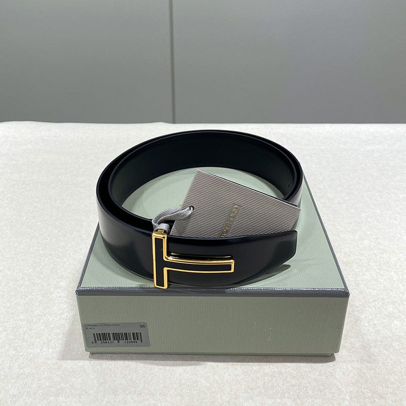 TOM FORD