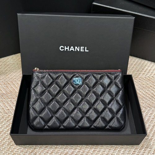 CHANEL μΊλΉμ΄μ€ν¨ Gold-Tone CC Logo Pouch Black