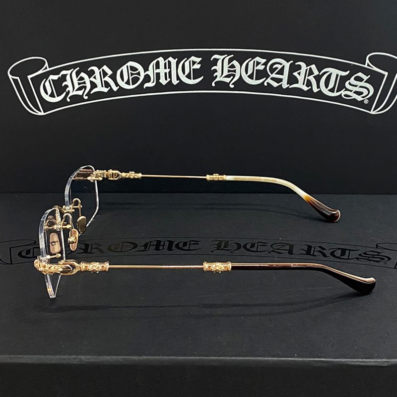 CHROME HEARTS
