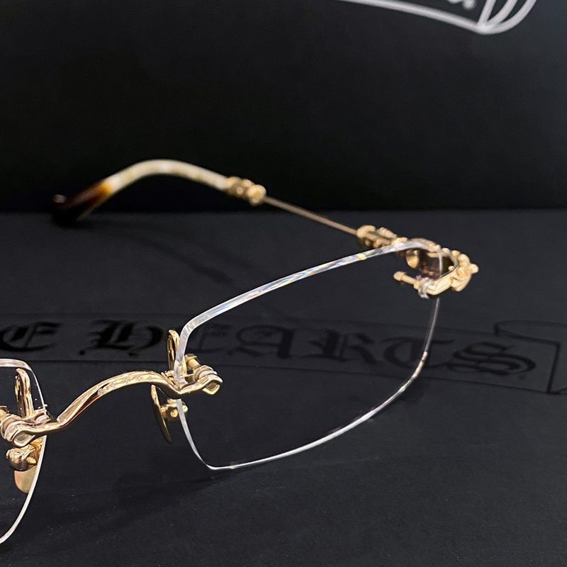 CHROME HEARTS