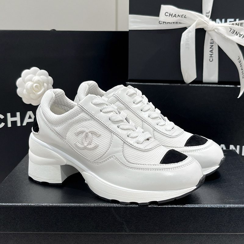 CHANEL λ―Ήμ€λ νμ΄λ² Suede μ κ΄ Calfskin Sneakers White