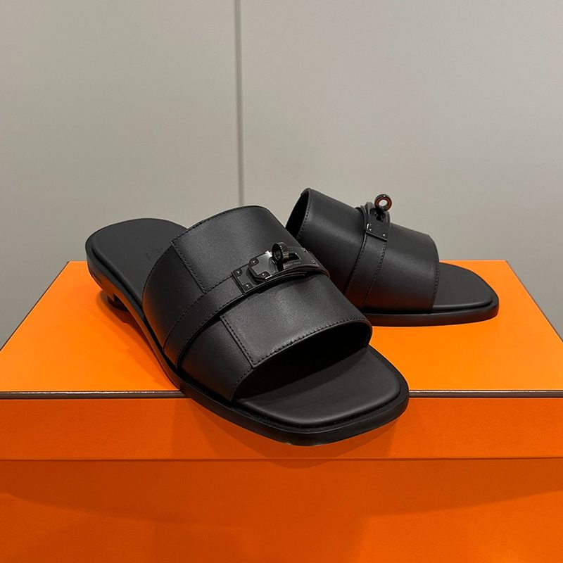 HERMES Calfskin 켈리 Buckle 가브리엘 Sandals Black
