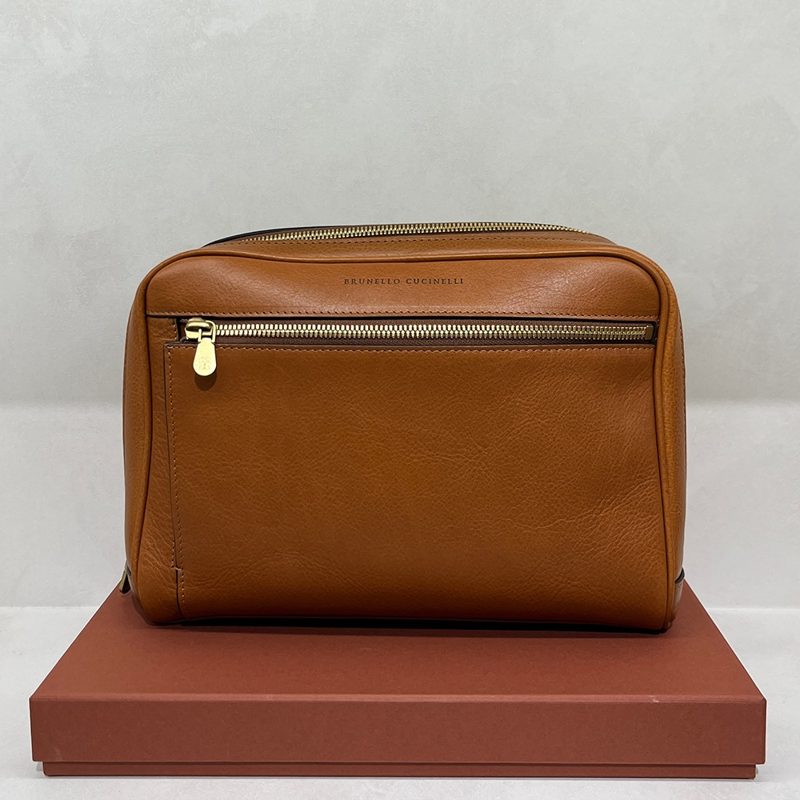 λΈλ£¨λ¬λ‘ μΏ μΉλ¬λ¦¬ Leather μμ Pouch Bag λΈλΌμ΄