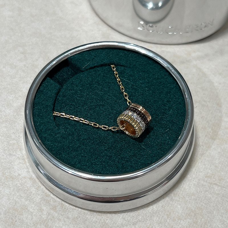 BOUCHERON