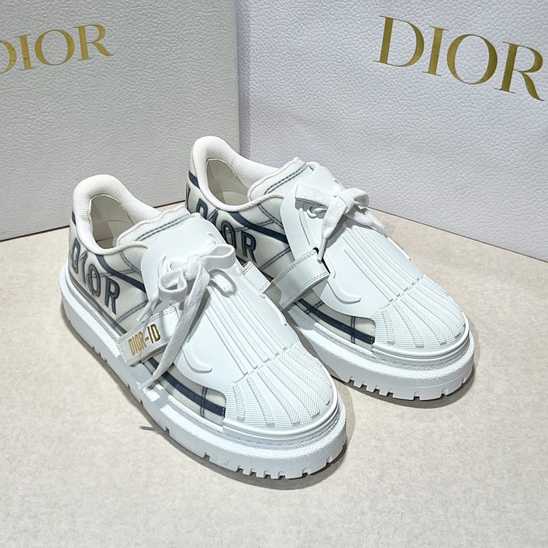 DIOR