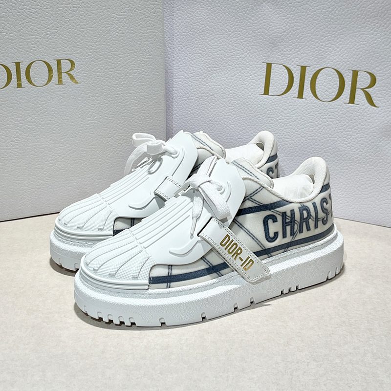 DIOR