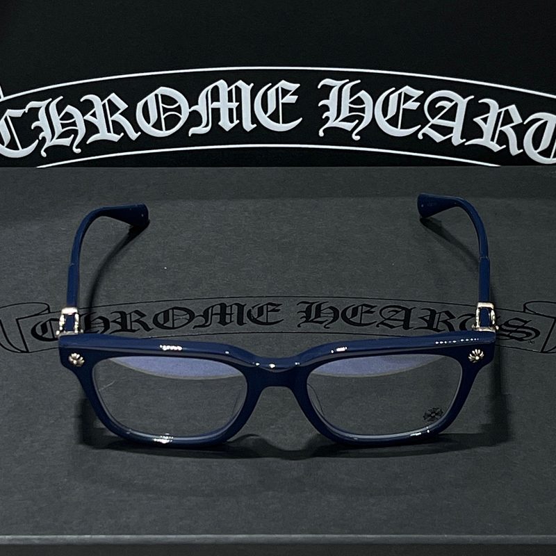 CHROME HEARTS