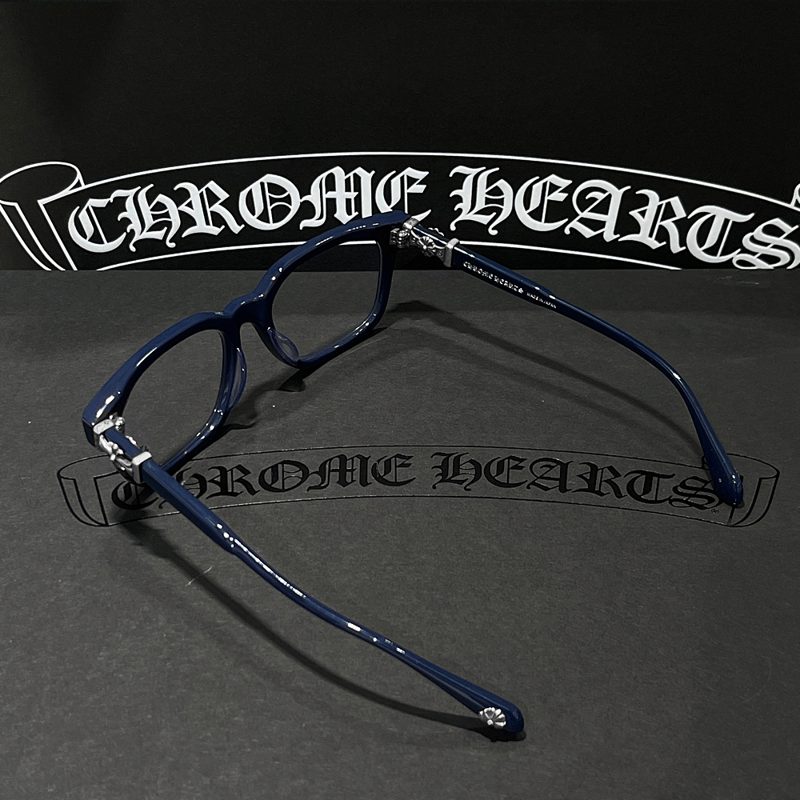 CHROME HEARTS