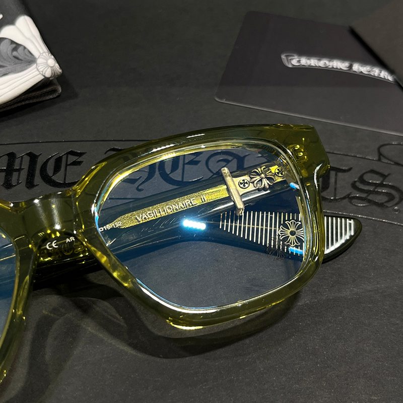 CHROME HEARTS