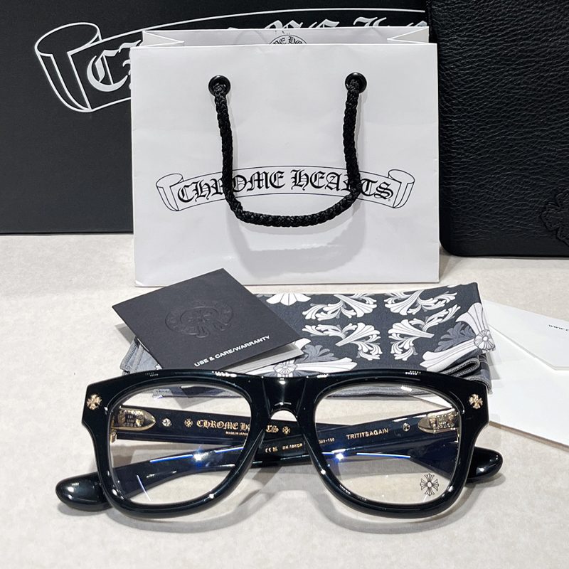 CHROME HEARTS
