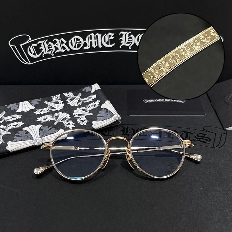 CHROME HEARTS