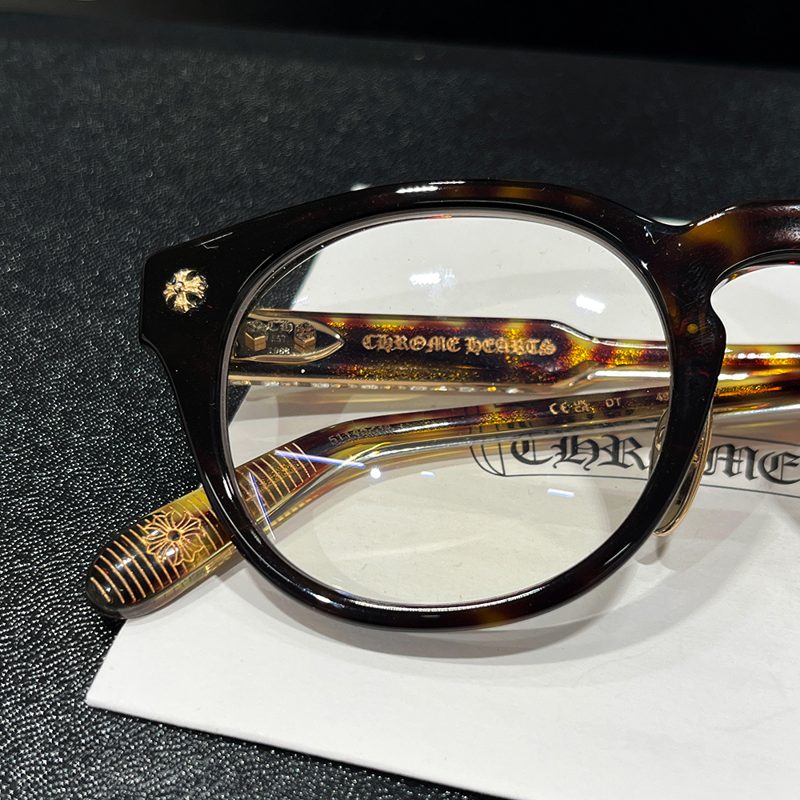CHROME HEARTS