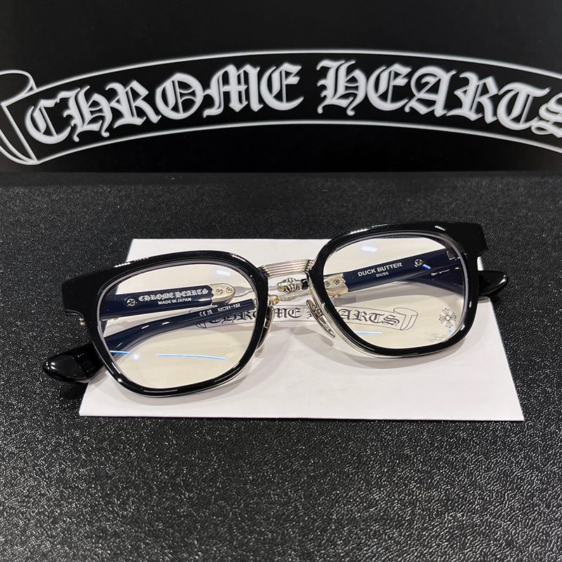 CHROME HEARTS