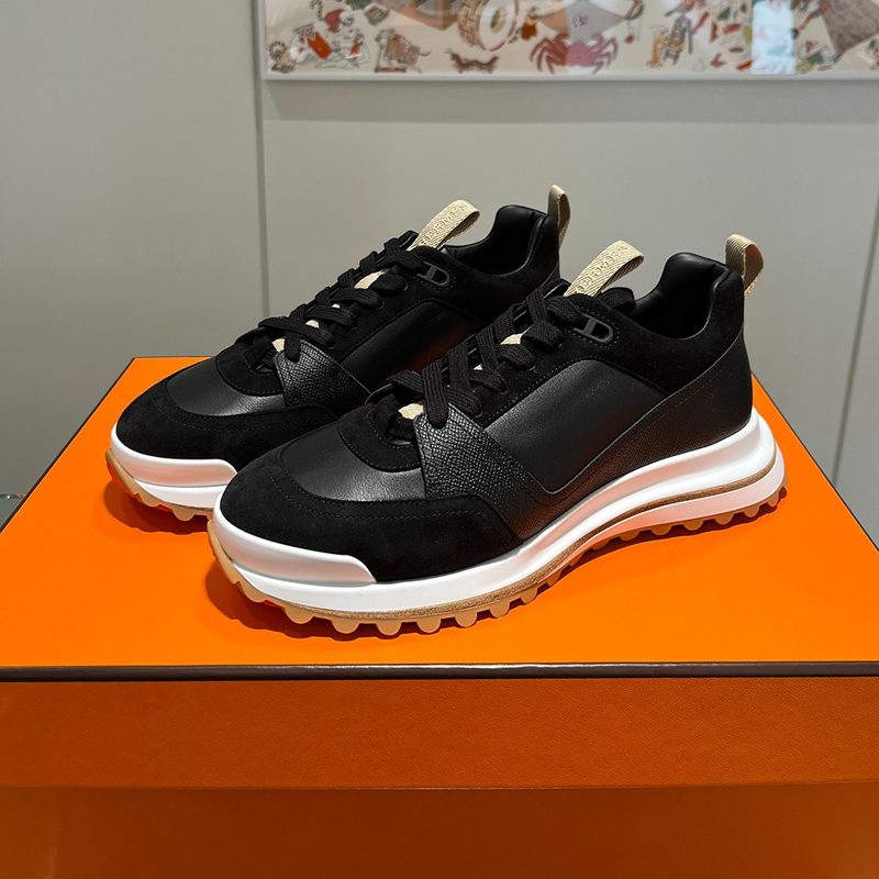 HERMES ๋ฆฌ๋ Sneakers ์ฑ์ก Calf&๊ณ ํธ์คํจ Suede Black ๋ฒ ์ด์ง Tab