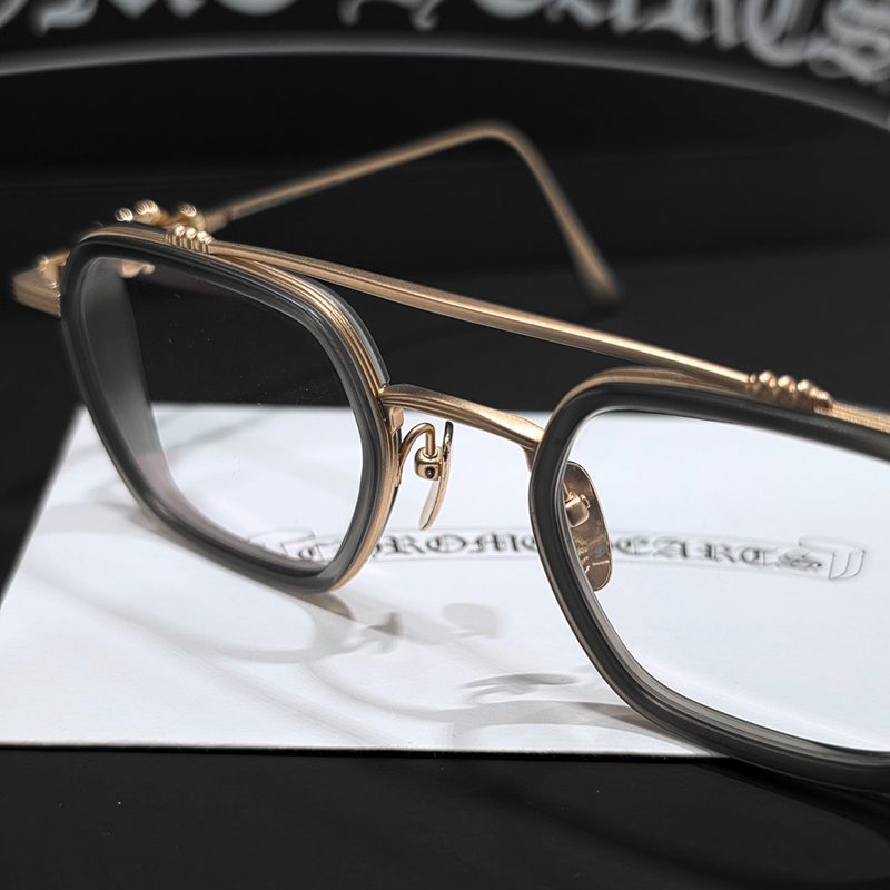 CHROME HEARTS