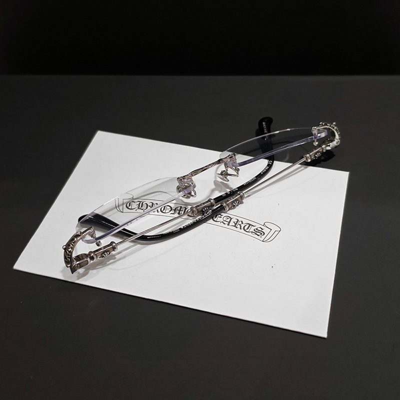 CHROME HEARTS