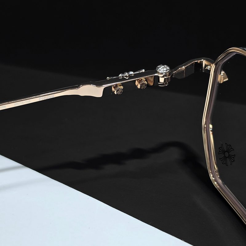 CHROME HEARTS