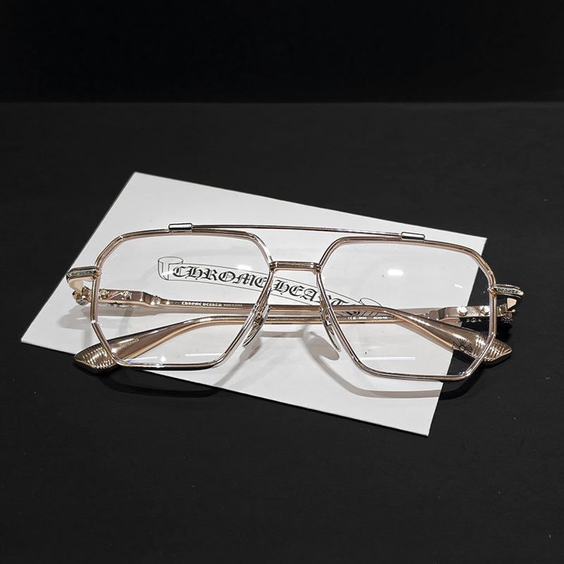 CHROME HEARTS