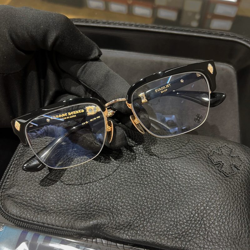 CHROME HEARTS