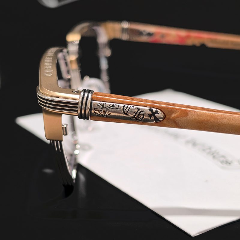 CHROME HEARTS