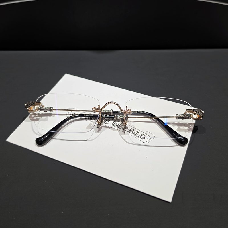 CHROME HEARTS