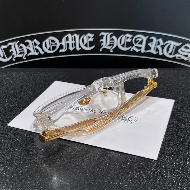 CHROME HEARTS