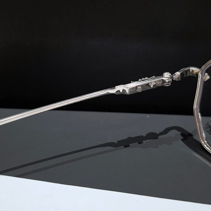 CHROME HEARTS