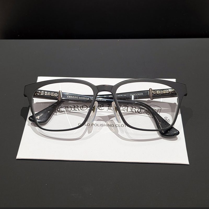 CHROME HEARTS