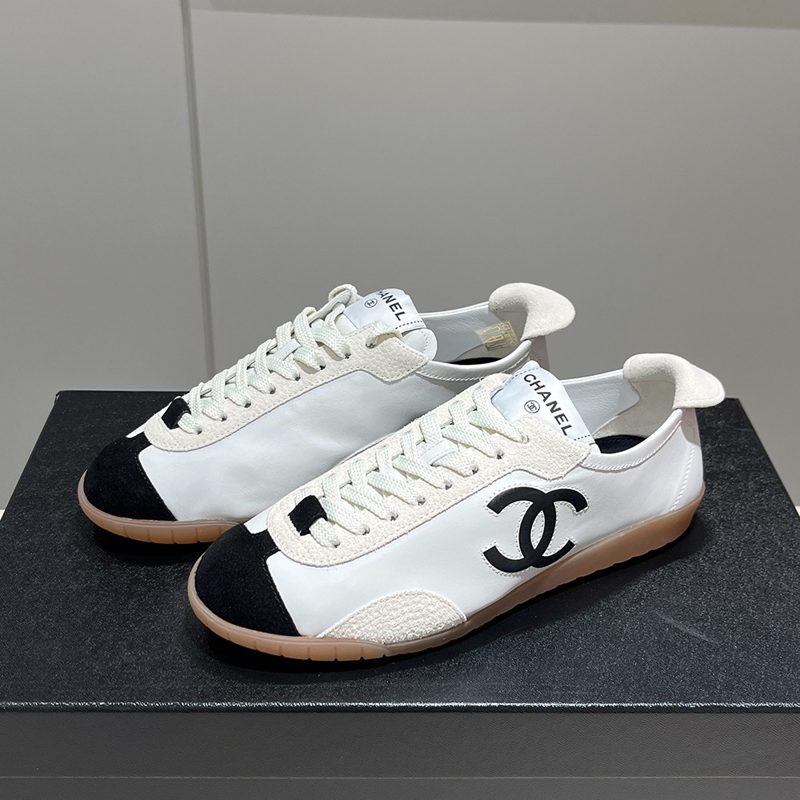 CHANEL Big Logo Embossed Suede Flat White Sneakers Women's์ฉ
