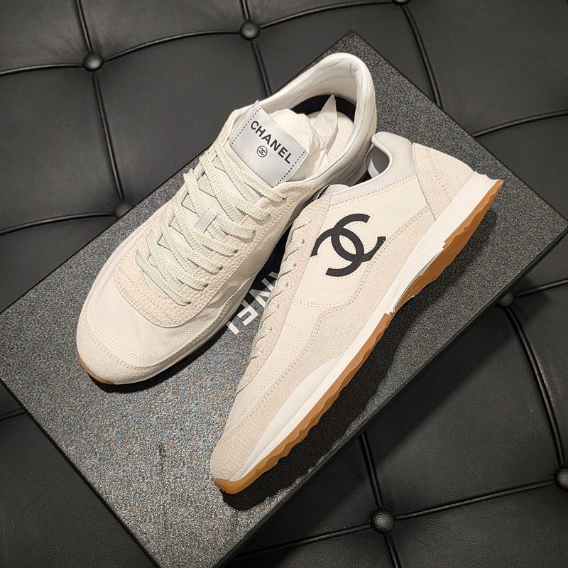 CHANEL Leather Suede ๋ฐ๋ํ ์์ด๋ณด๋ฆฌ