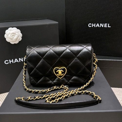 CHANEL ํด๋ฝ ํ๋ฉ๋ฐฑ Lambskin Heart CC Logo Gold-Tone Black