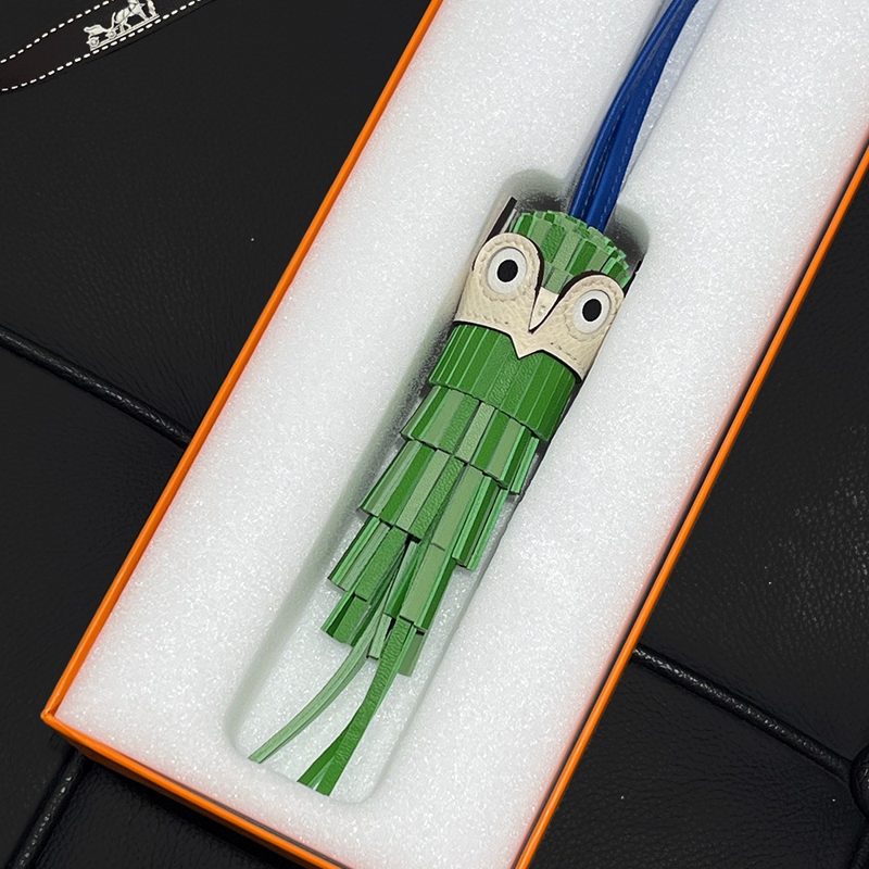에르메스 참 슈에뜨 부엉이 참 그린 아이보리