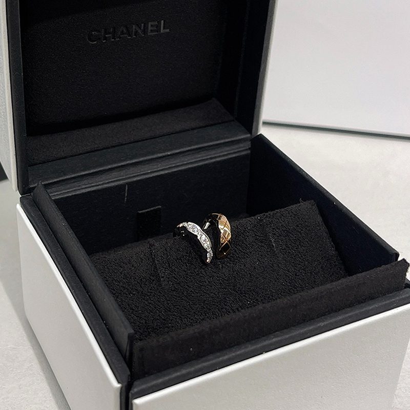 26SS / CHANEL ์ฝ์ฝ ํฌ๋ฌ์ฌ 18K Gold&Diamond ์ฑ๊ธ Earrings Clip ์ด์ด์ปคํ