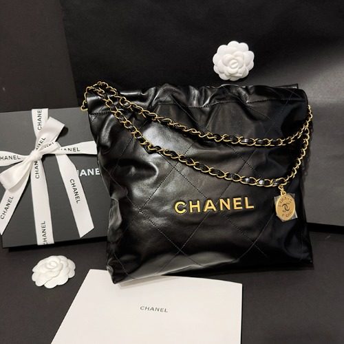 CHANEL 22Bag Calfskin Gold-Tone Black Small
