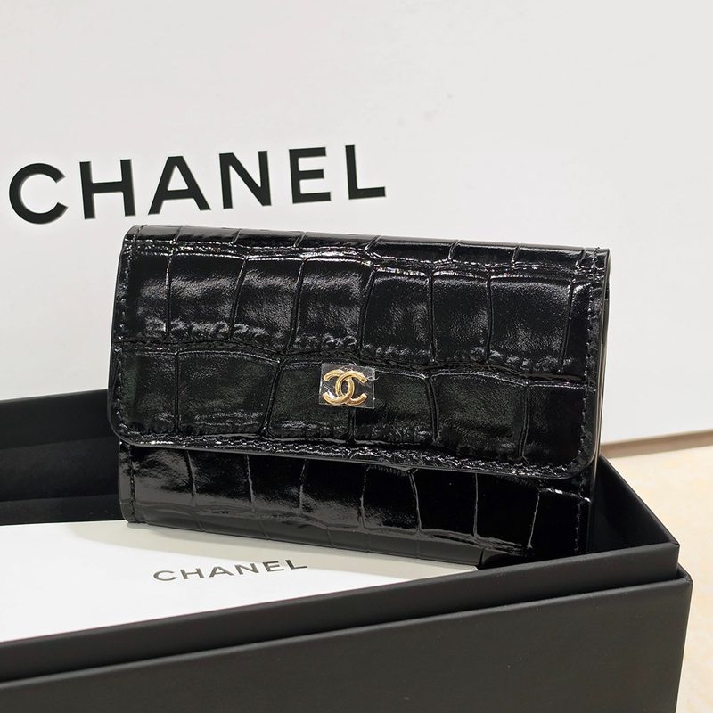 CHANEL Crocodile μ
μ΄ Pattern λλ±μ΄ Flap Card Wallet Black Gold-Tone