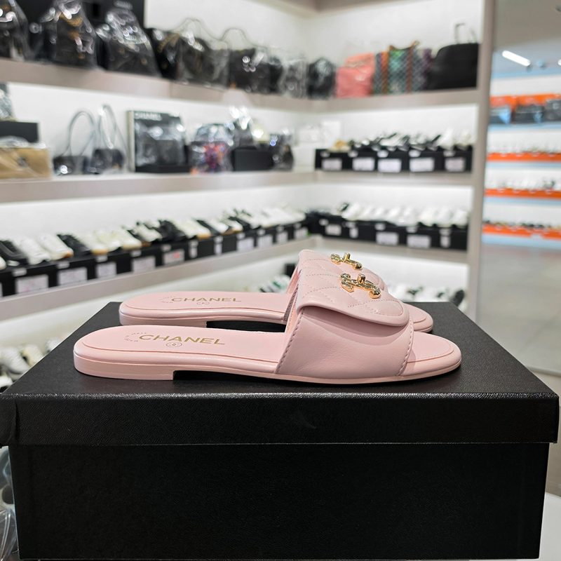 CHANEL
