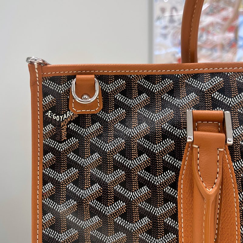 GOYARD