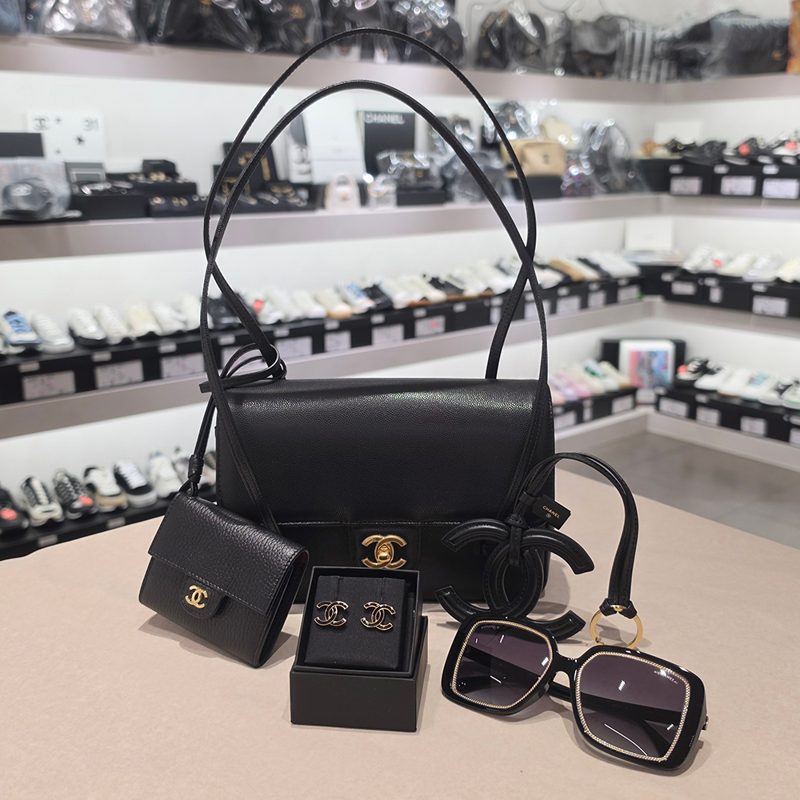 CHANEL