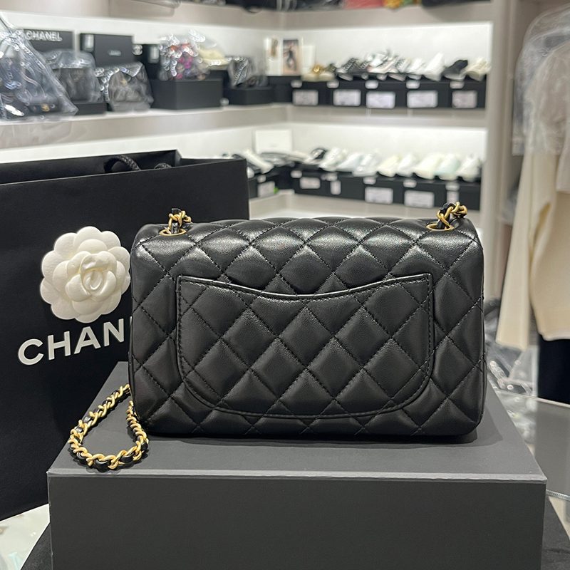 CHANEL