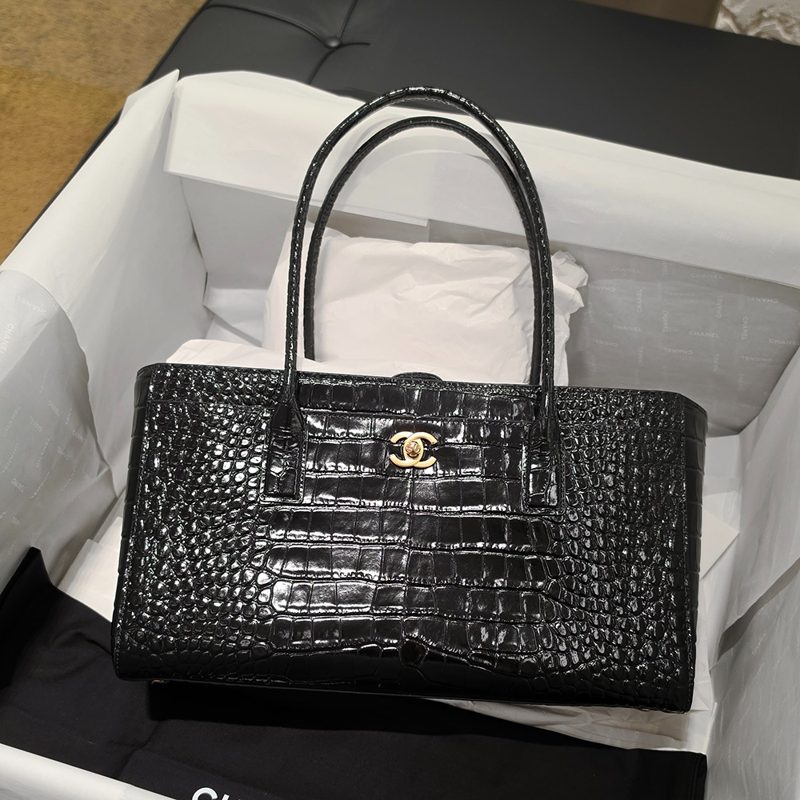 CHANEL Crocodile Calfskin Square Shoulder Bag Tote Bag Black Gold-Tone