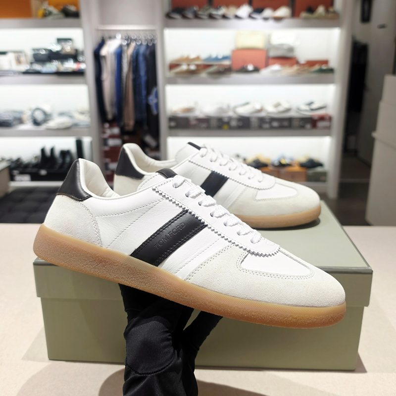 TOM FORD