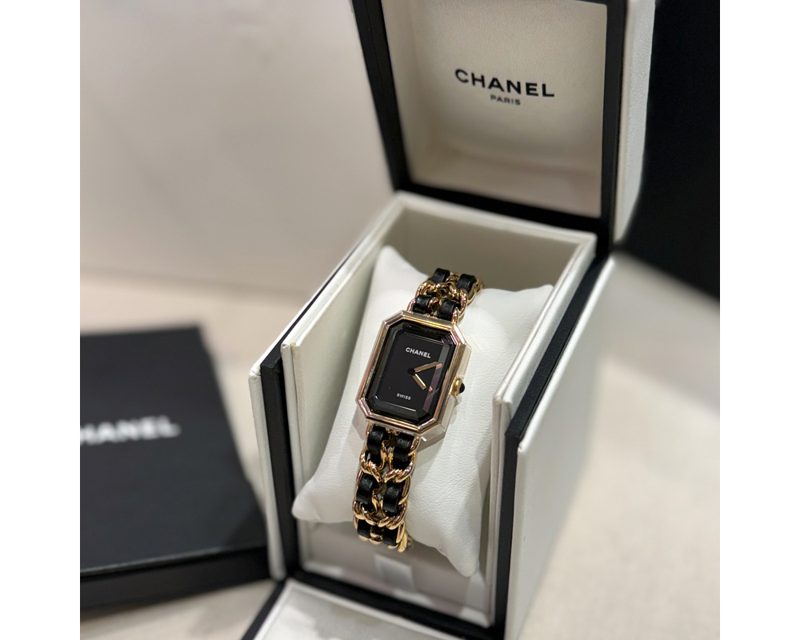 CHANEL